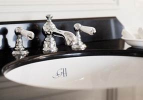 Gentry Home Таз большой белый Victorian Темный никель GH100501 - Вид №1