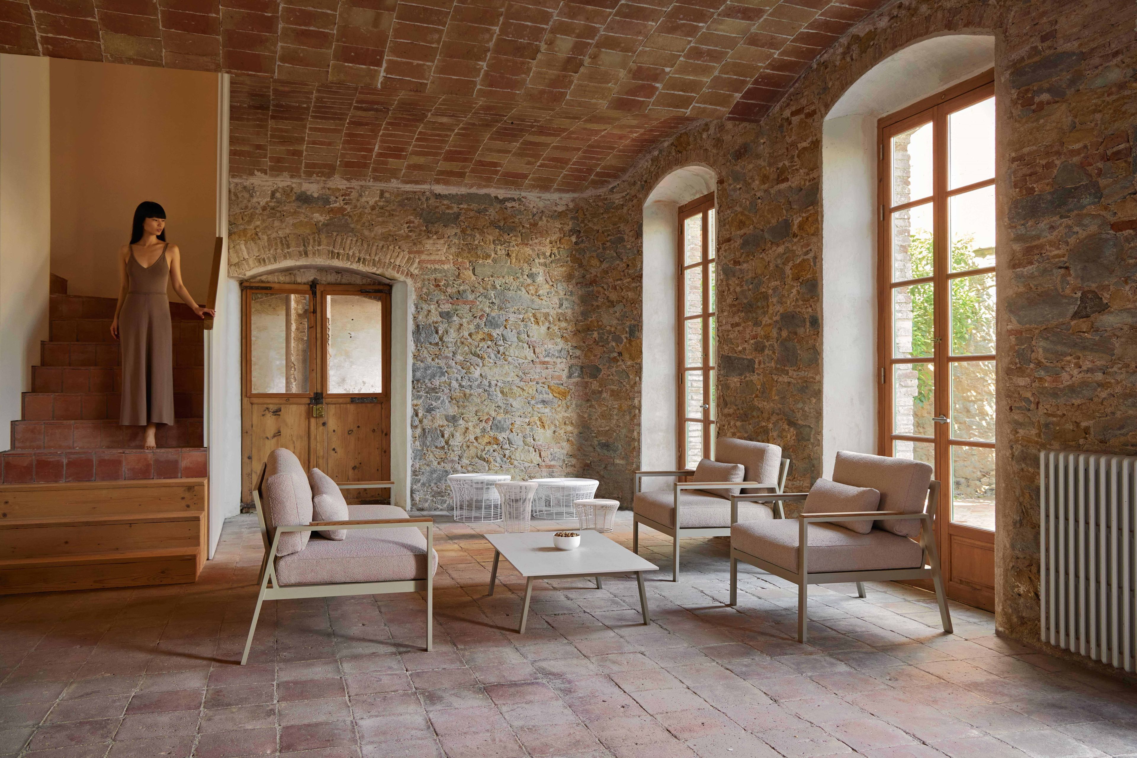 Тканевое кресло с подлокотниками GANDIABLASCO Вне времени ARCH-00138107 - Вид №8