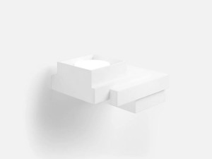 Гипсовая настенная лампа