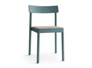 Штабелируемый стул из березы с мягким сиденьем