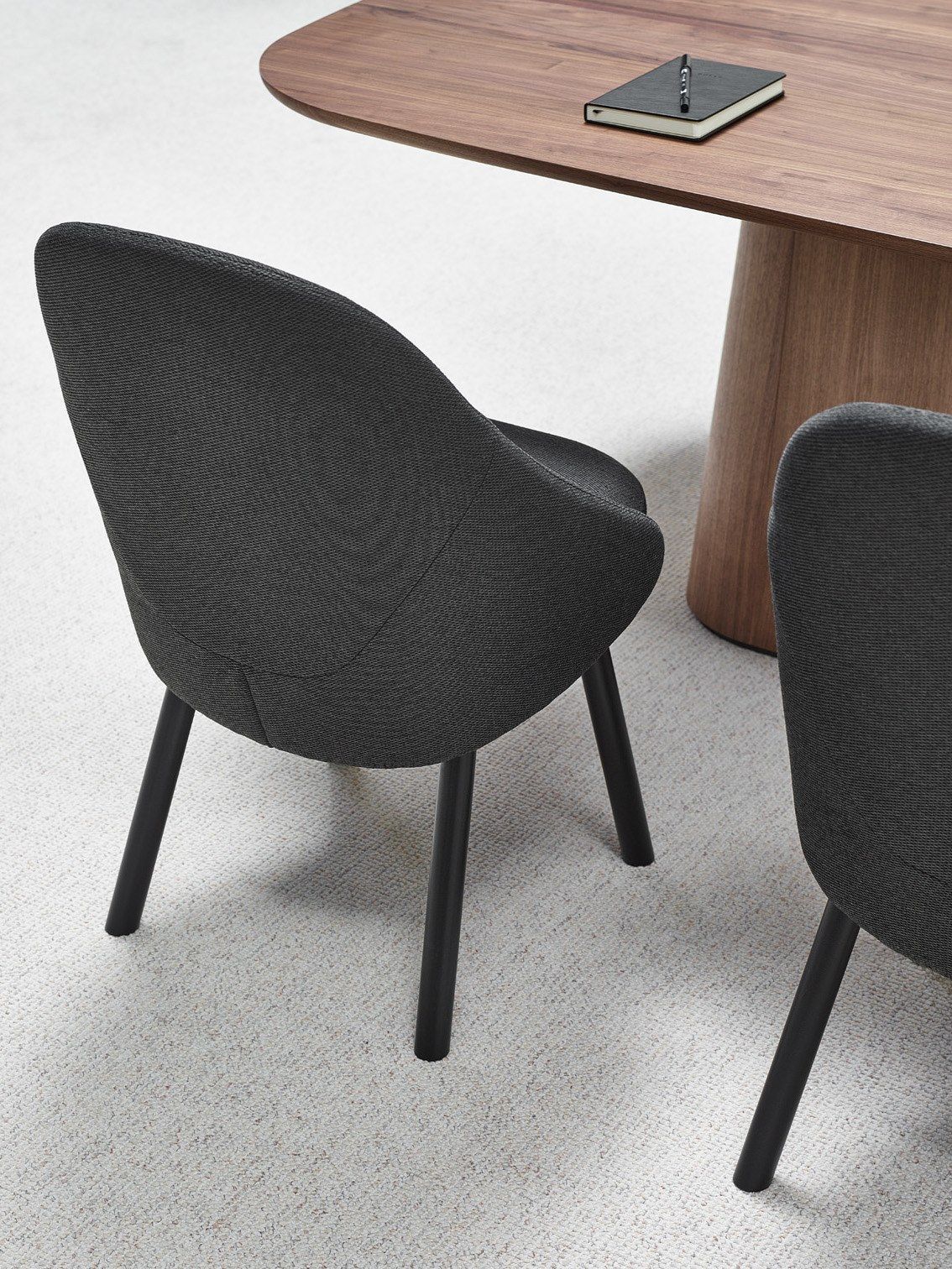 Тканевое кресло TON Albu ARCH-00077554 - Вид №4