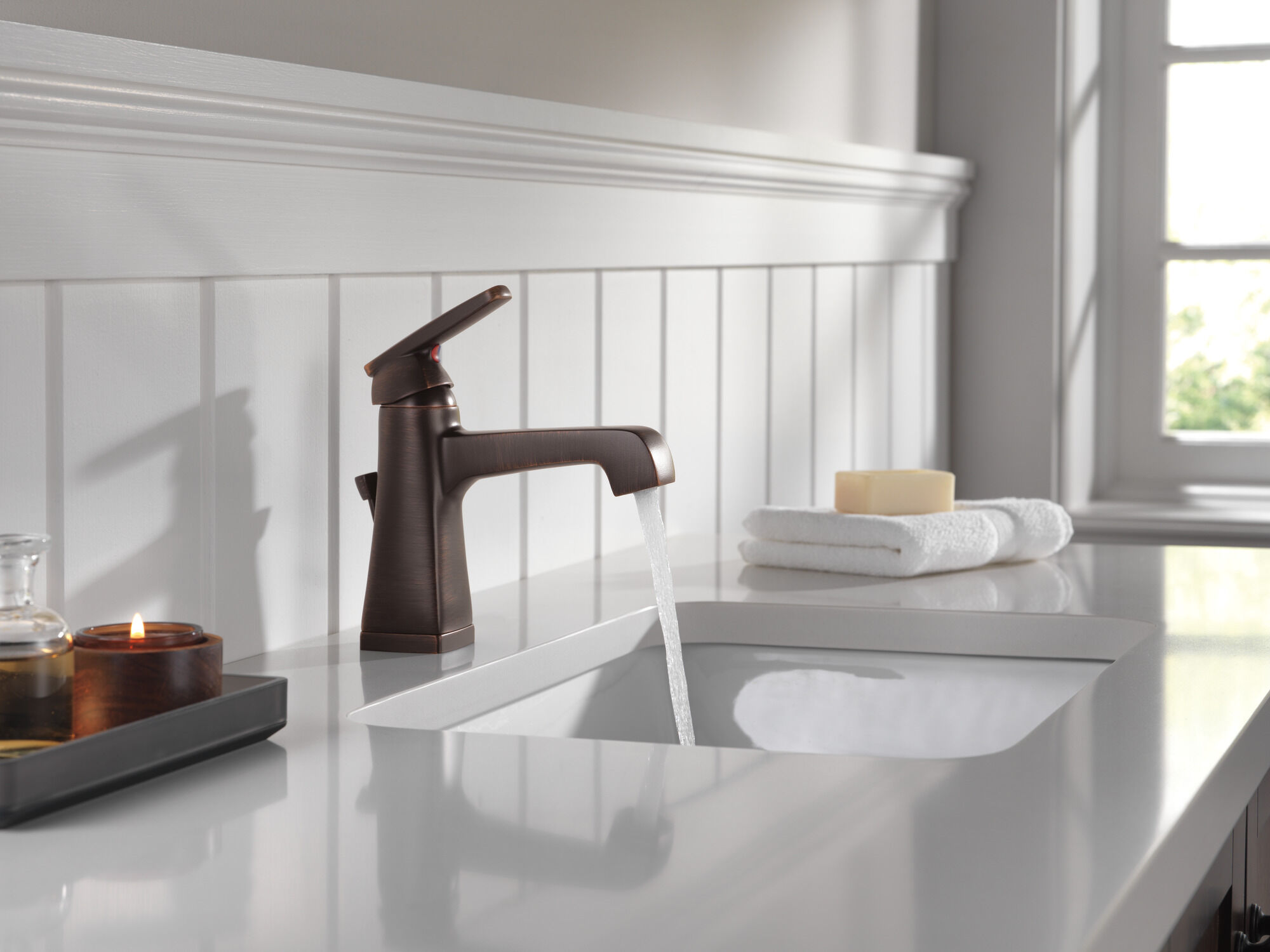 564-RBMPU-DST Смеситель для ванной с одной ручкой Delta Faucet Ashlyn Венецианская бронза  - Вид №5