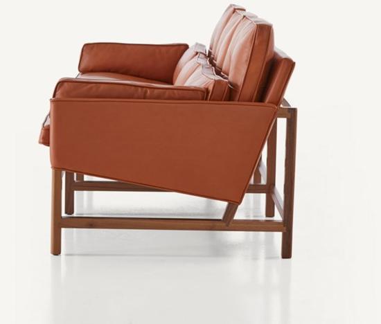 BassamFellows 3-х местный кожаный диван Wood frame lounge Cb-53 - Вид №8