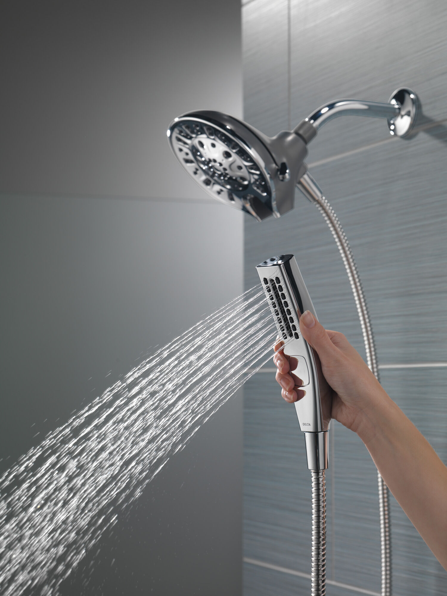 75505 H2Okinetic® In2ition® Душ два в одном с 5 настройками Delta Faucet Delta Хром - Вид №10