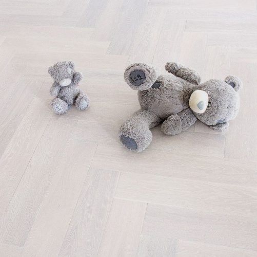 Паркет Ёлка Marco Ferutti Hermitage Арктик Дуб Любая на выбор (Гладкая) 610х122 мм 2600700107 - Вид №1