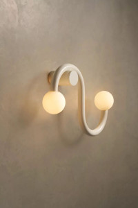 Железный настенный светильник