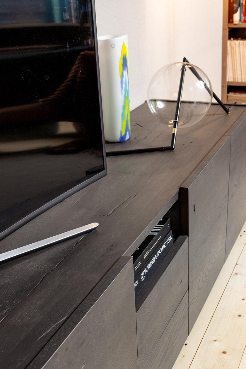 Devina Nais Комод с распашными дверцами и ящиками из массива дерева Unika sun-id-1446945 - Вид №6