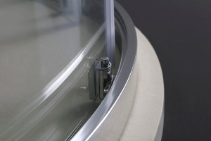 Полукруглая душевая кабина из алюминия и стекла