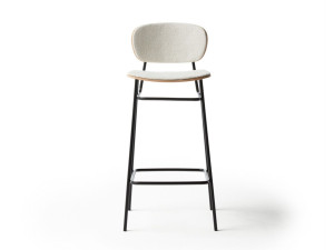 Высокий табурет с мягкой подкладкой из ясеня