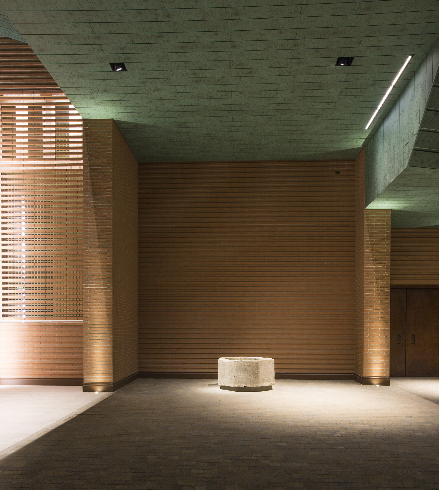 8492361 Встраиваемый в потолок светильник Platek MINI CORNICHE Incasso soffitto  MINI CORNICHE Ceiling recessed 300 mm - LED 4000K 13°  - Вид №7