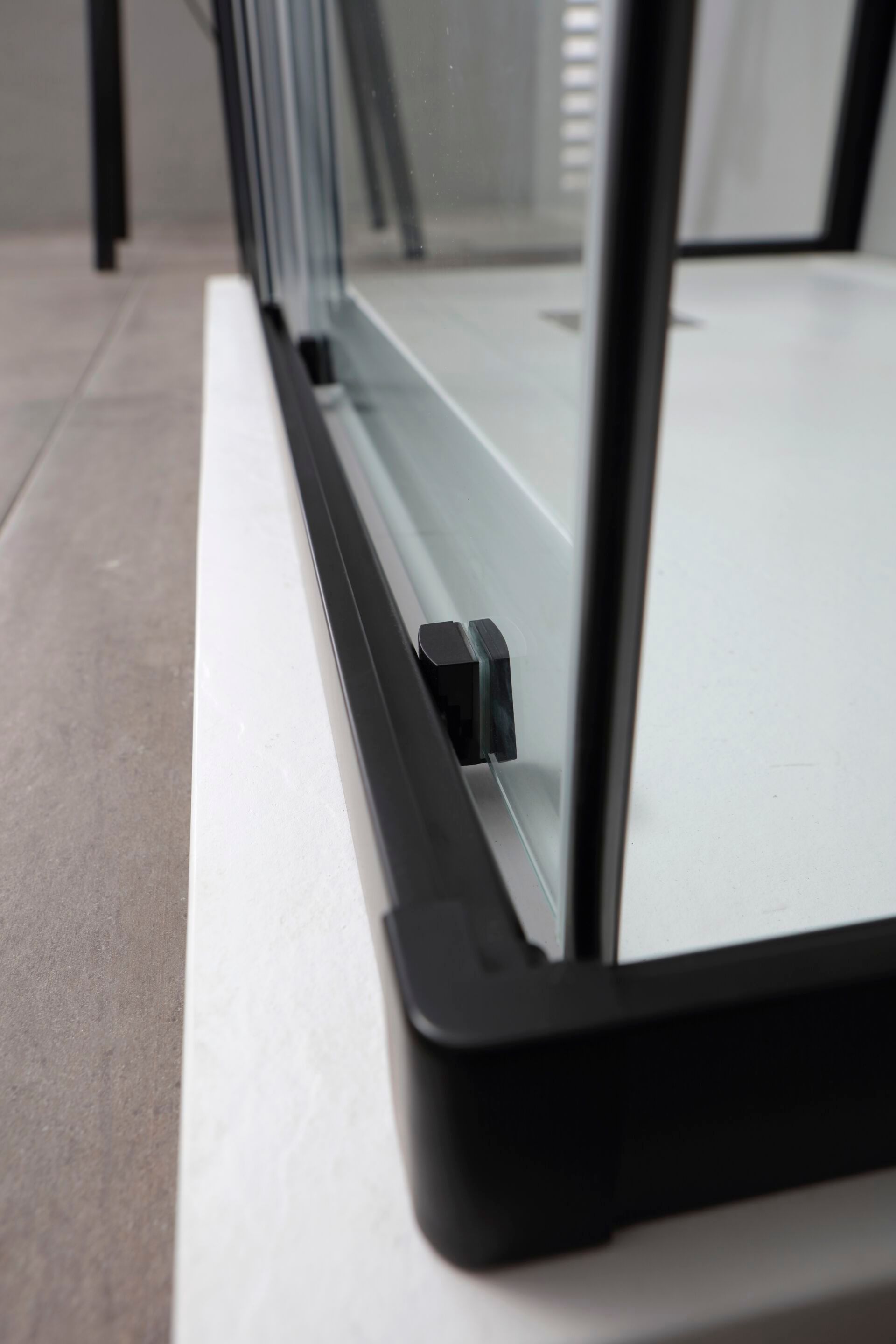 Алюминиевая и стеклянная угловая душевая кабина TAMANACO RAPID ARCH-00130654 - Вид №1