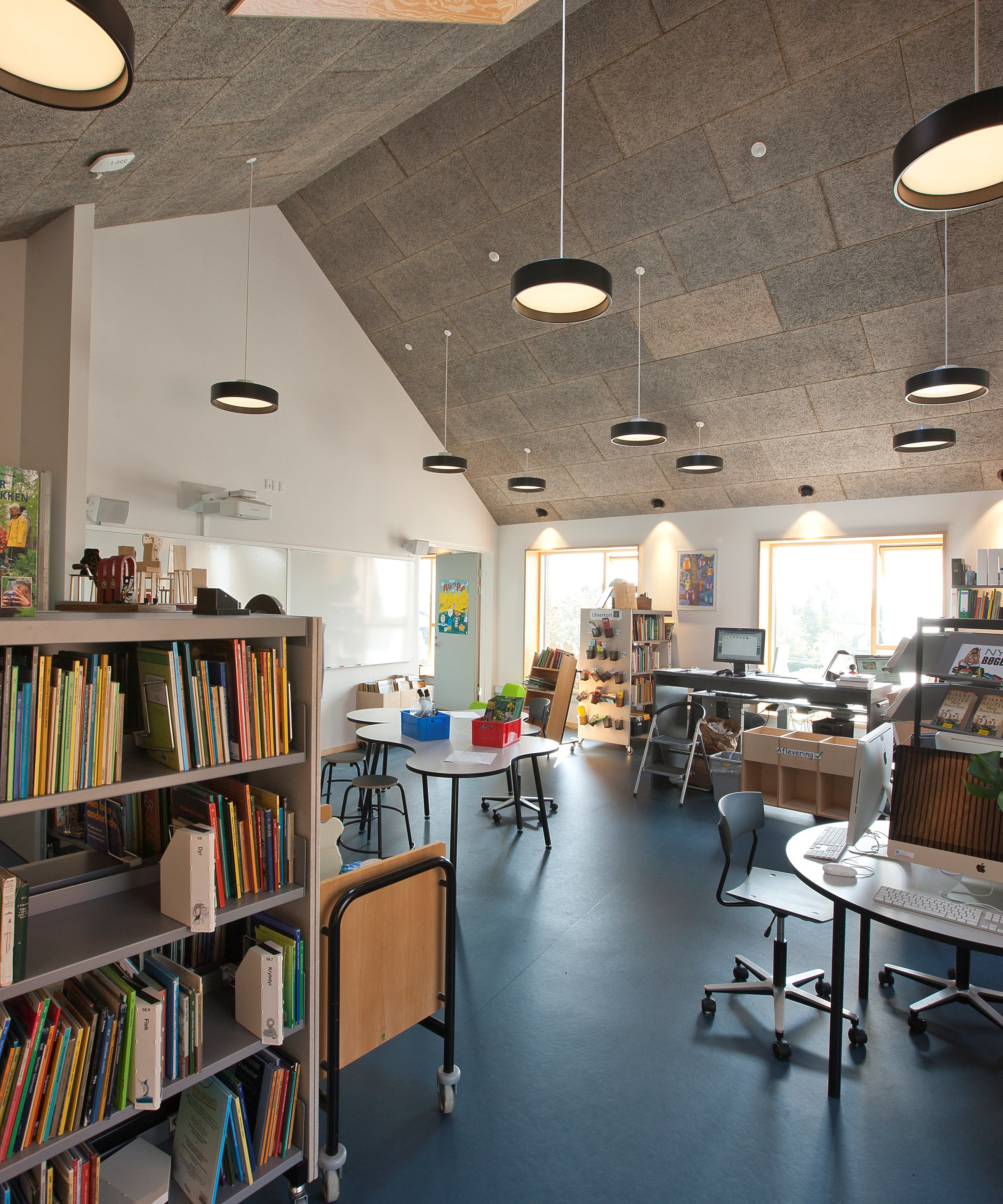 Светодиодный подвесной светильник Louis Poulsen LP CIRCLE ARCH-00017254 - Вид №16