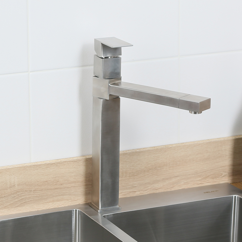 Смеситель д/кухни MELANA-610203 Cubo нерж.сталь, однорычажный, сатин, литой излив