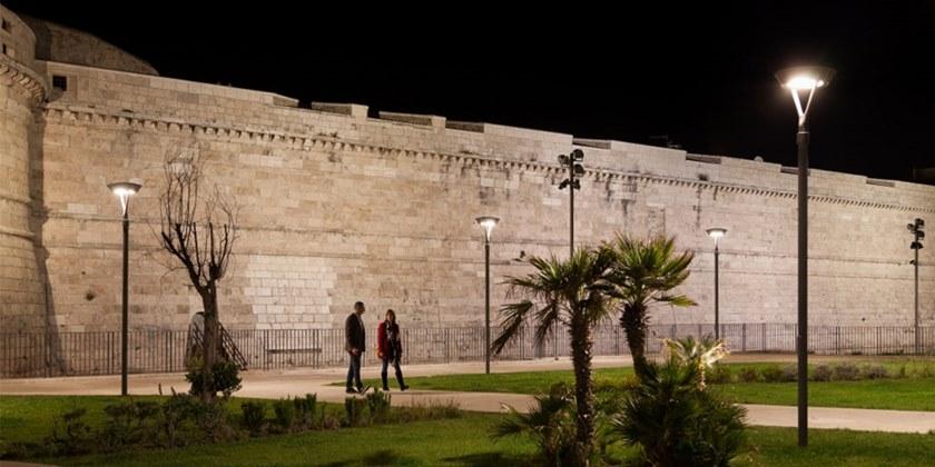 iGuzzini Светодиодный уличный фонарь из алюминия Crown sun-id-1402637 - Вид №2