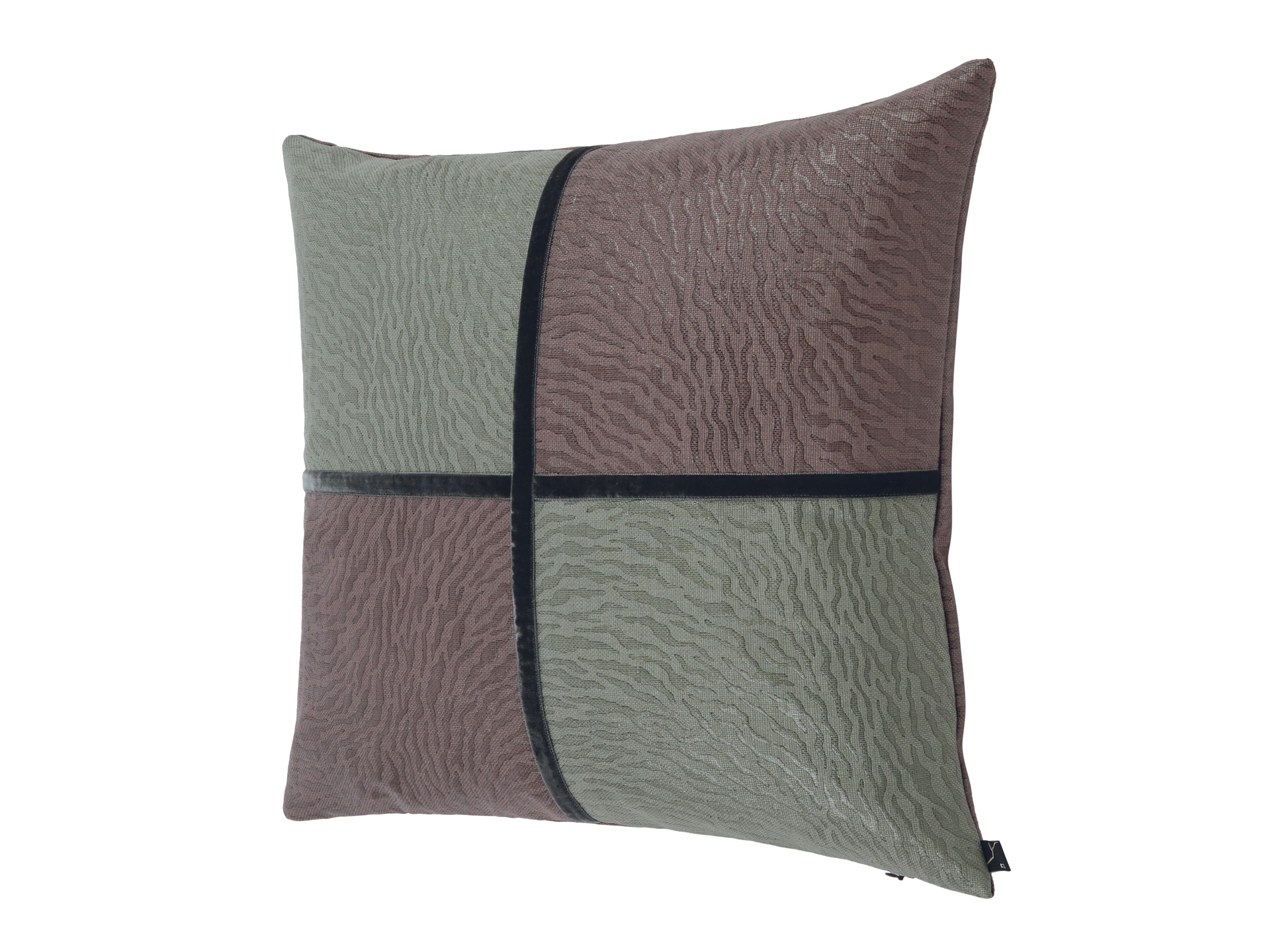 Квадратная подушка K-3 Tora ARCH-00063433