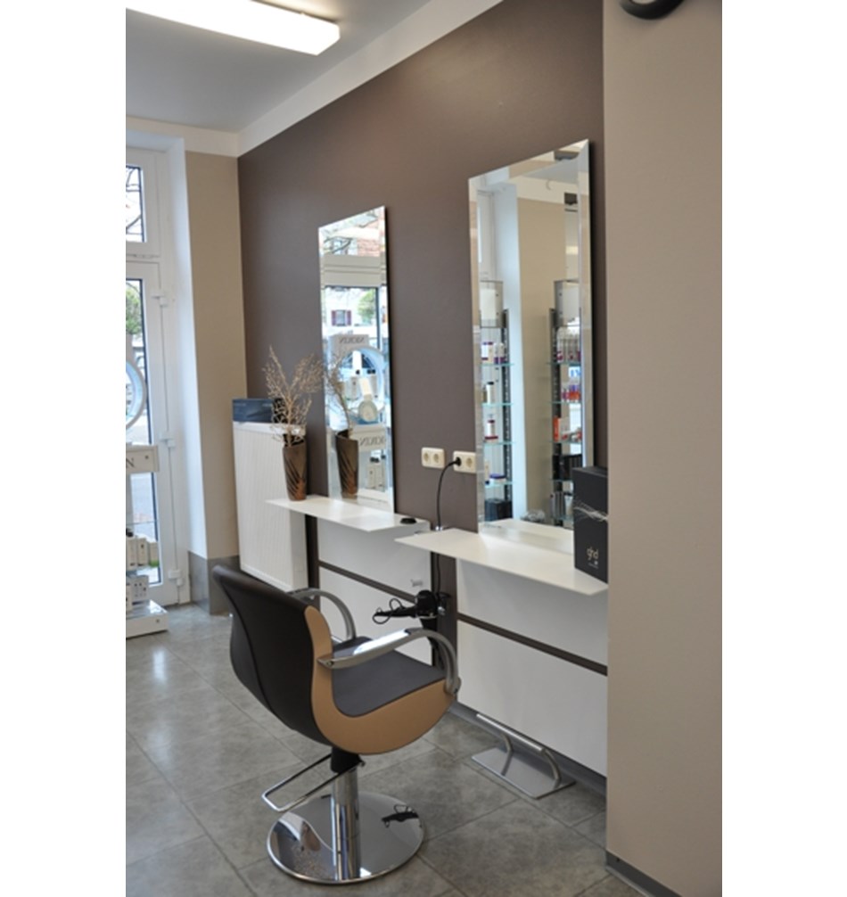 FROST Стеновая филенка 4042 60cm » черная Алюминий Черный U4040-B  - Вид №1