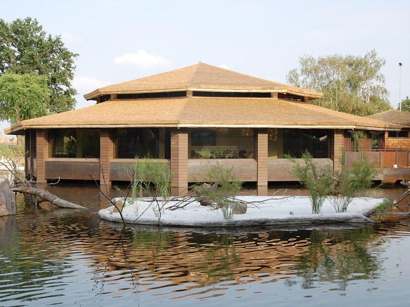 AFRICA STYLE Покрытие крыш из синтетической модульной черепицы Afrithatch Tm_kit - Вид №1