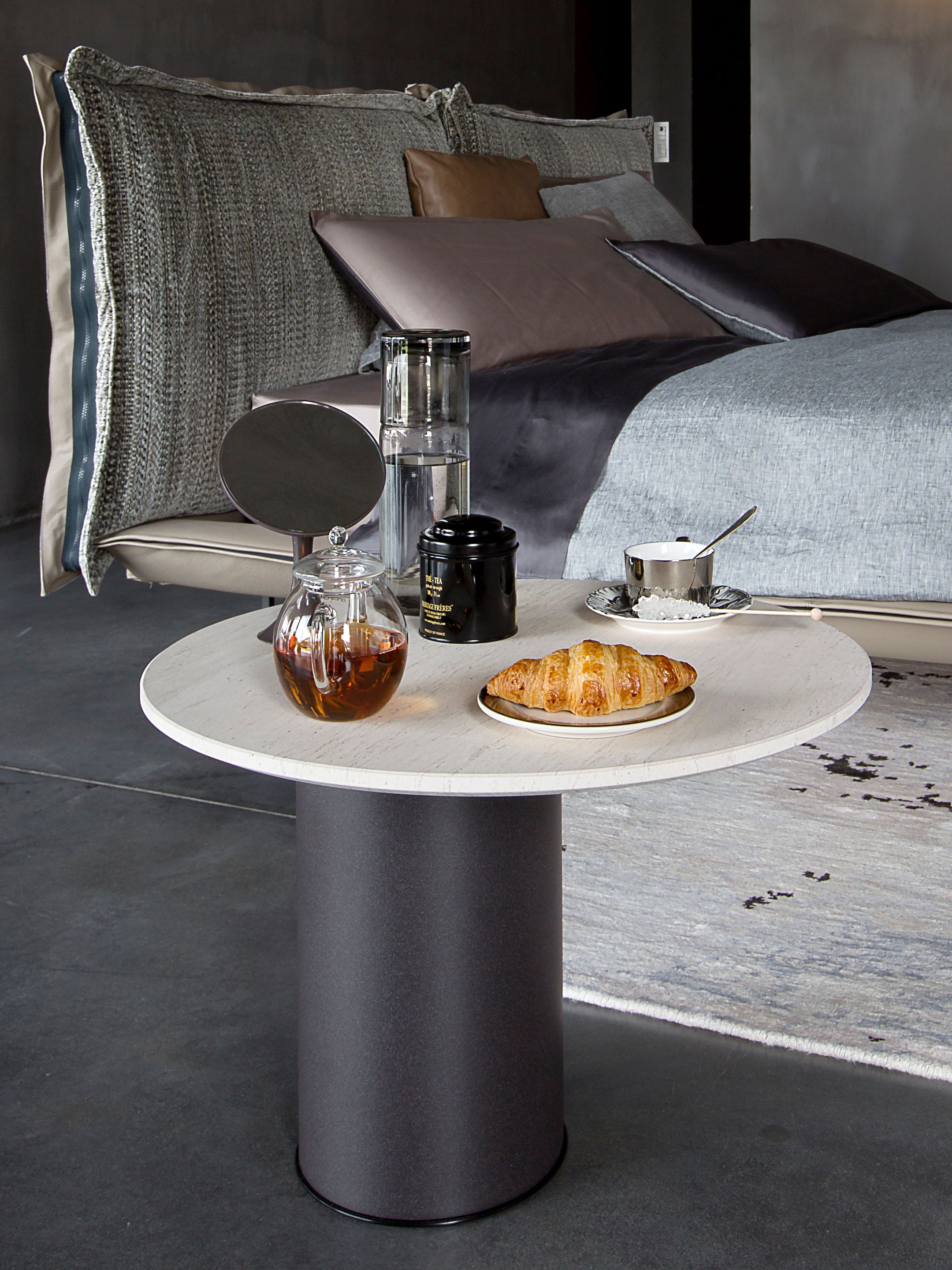 Круглый каменный журнальный столик Arketipo PETRA ARCH-00070004 - Вид №2