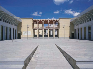 Облегченный бетонный блок с керамзитом