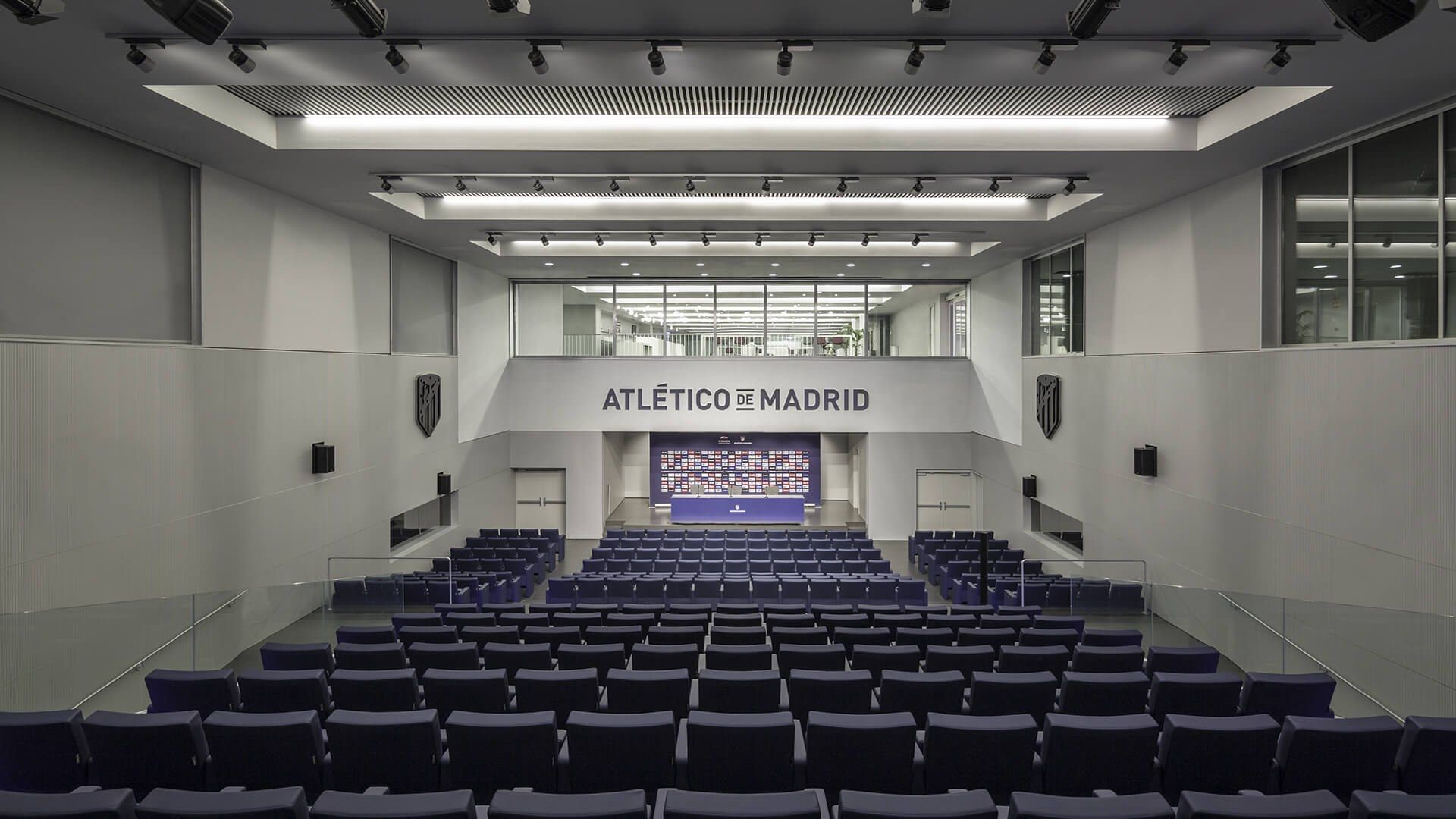 Кресло зрительного зала с регулируемой спинкой LAMM F50 ARCH-00137084 - Вид №11