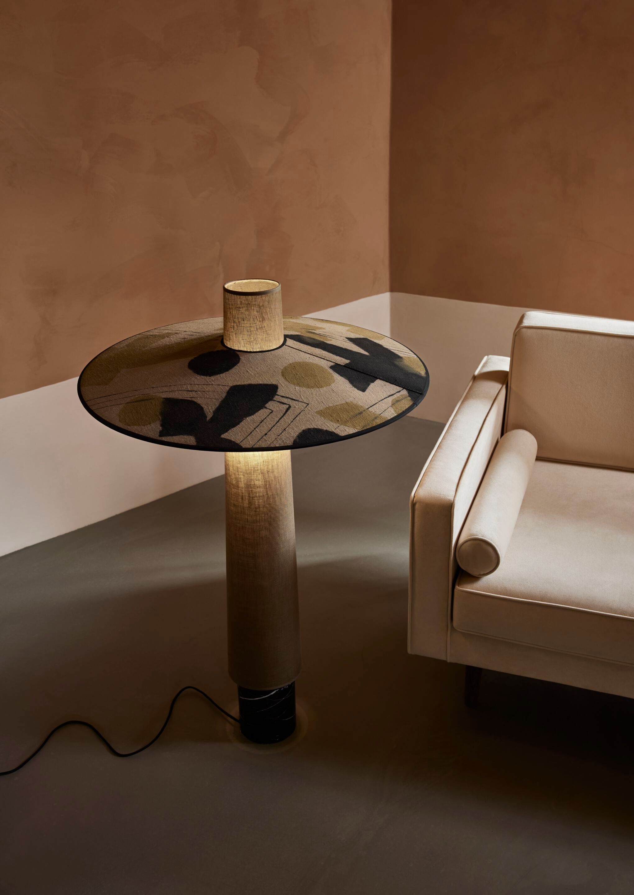 Льняная напольная лампа Forestier Thésée ARCH-00085614 - Вид №1