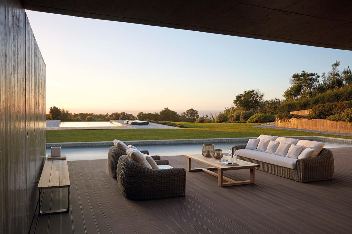 MNST110 Журнальные столики teak 152см x 152см Manutti Siena - Вид №3