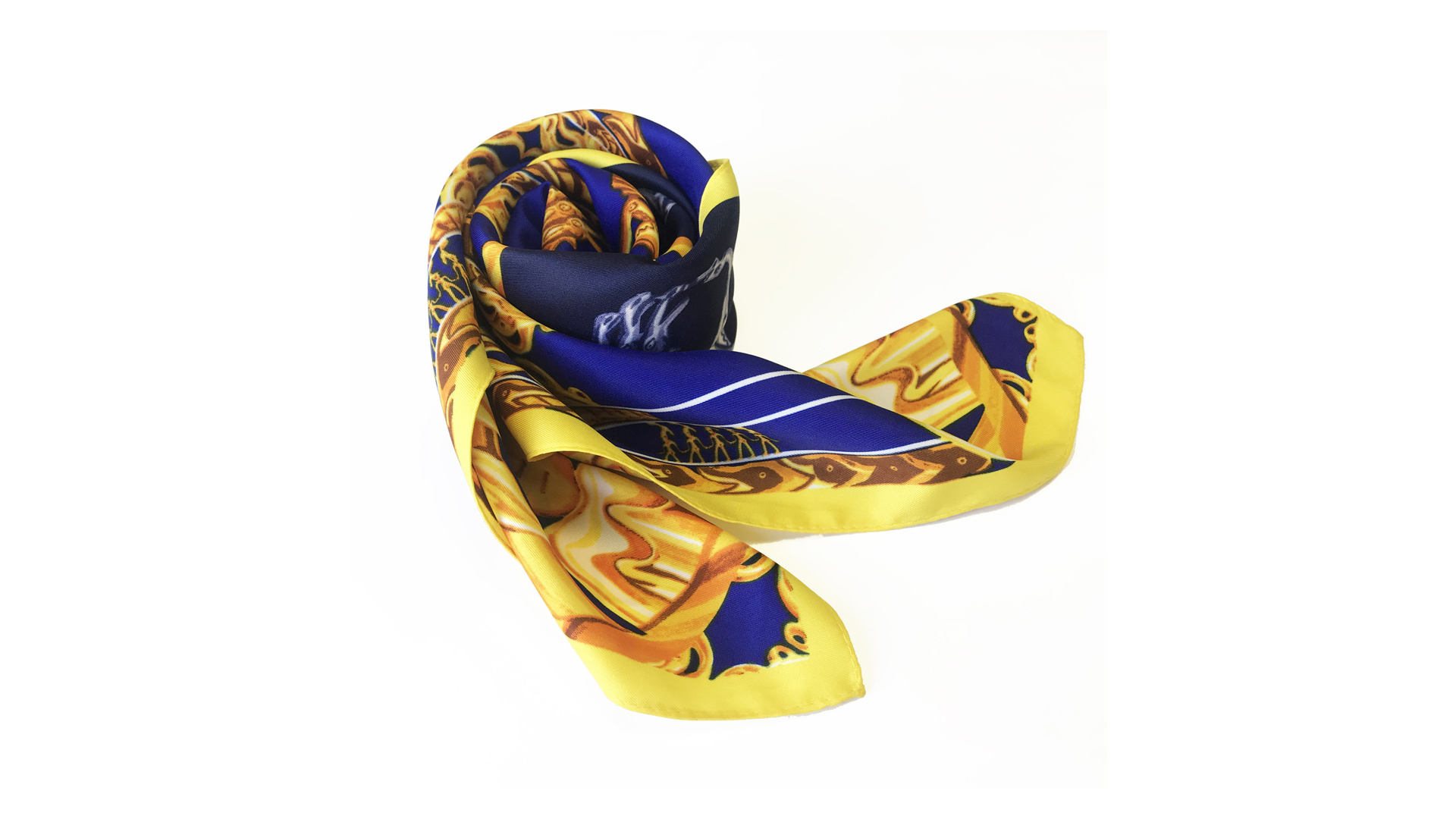 10633883 МД Нины Ручкиной Платок сувенирный "Пермский звериный стиль" 90х90см Ткань  - Вид №3