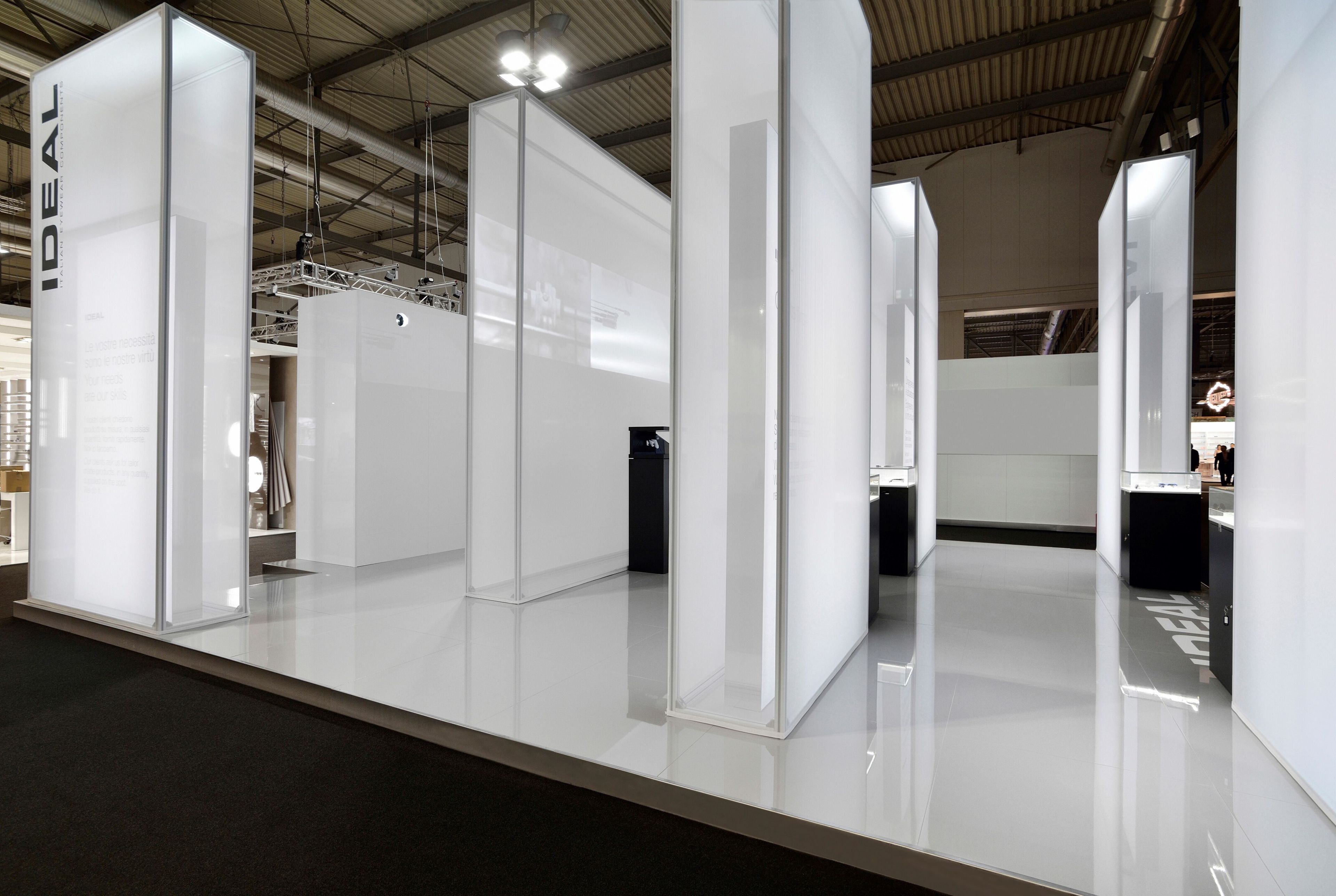 Алюминиевая и тканевая система для отделки стенда ABS Group ALLESTIMENTI PER STAND ARCH-00105747 - Вид №5