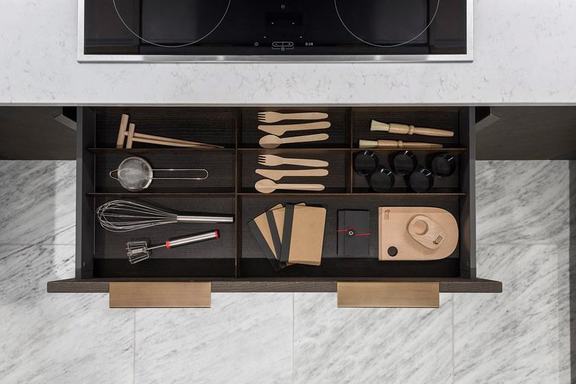 TM Italia Cucine Угловая кухня с полуостровом и колоннами D90 sun-id-1480262 - Вид №3