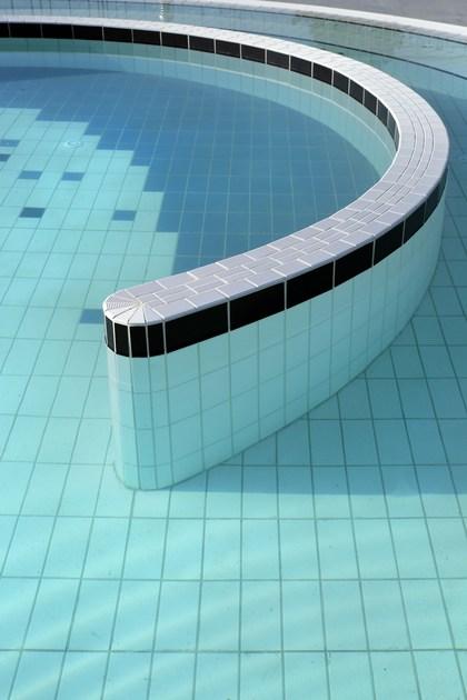 Casalgrande Padana Облицовка бассейна из глазурованного керамогранита Gresplus sun-id-1476829 - Вид №6