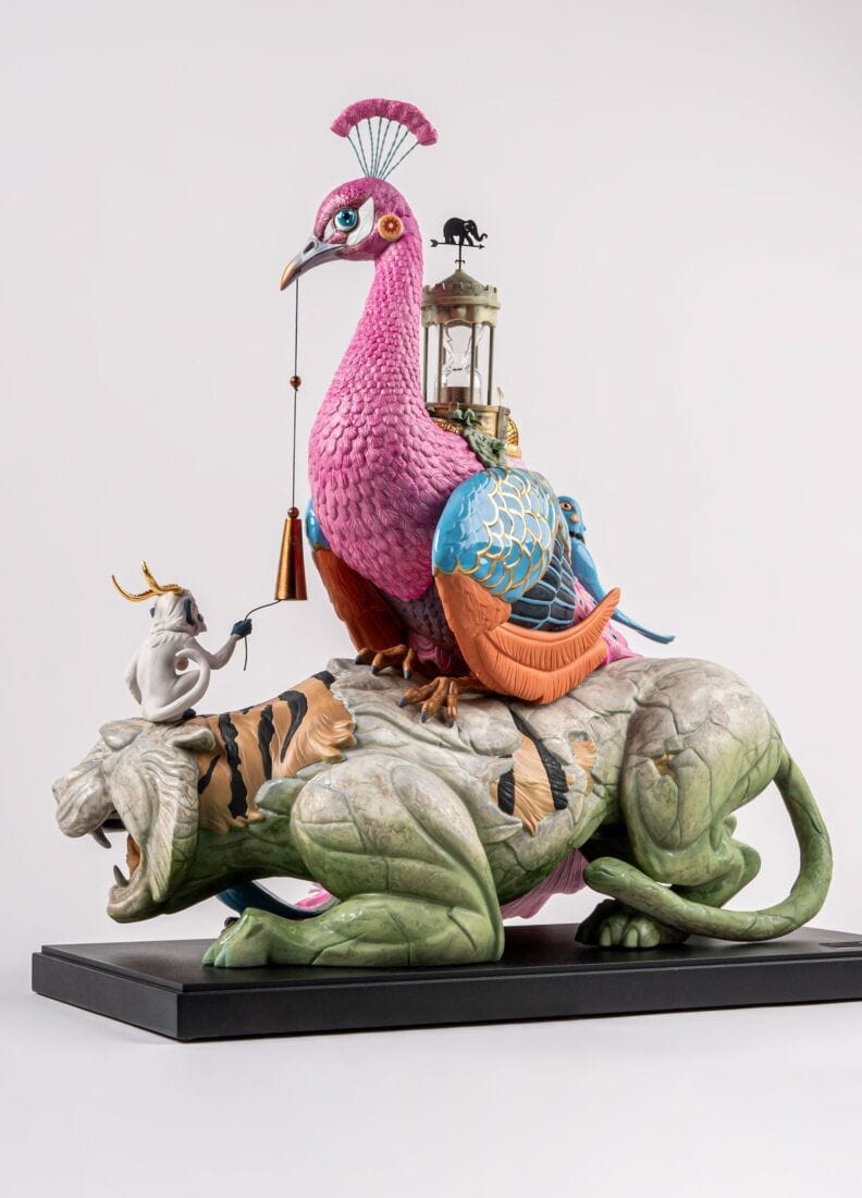 Фарфоровая скульптура Lladró EPHEMERAL TREASURES ARCH-00043185