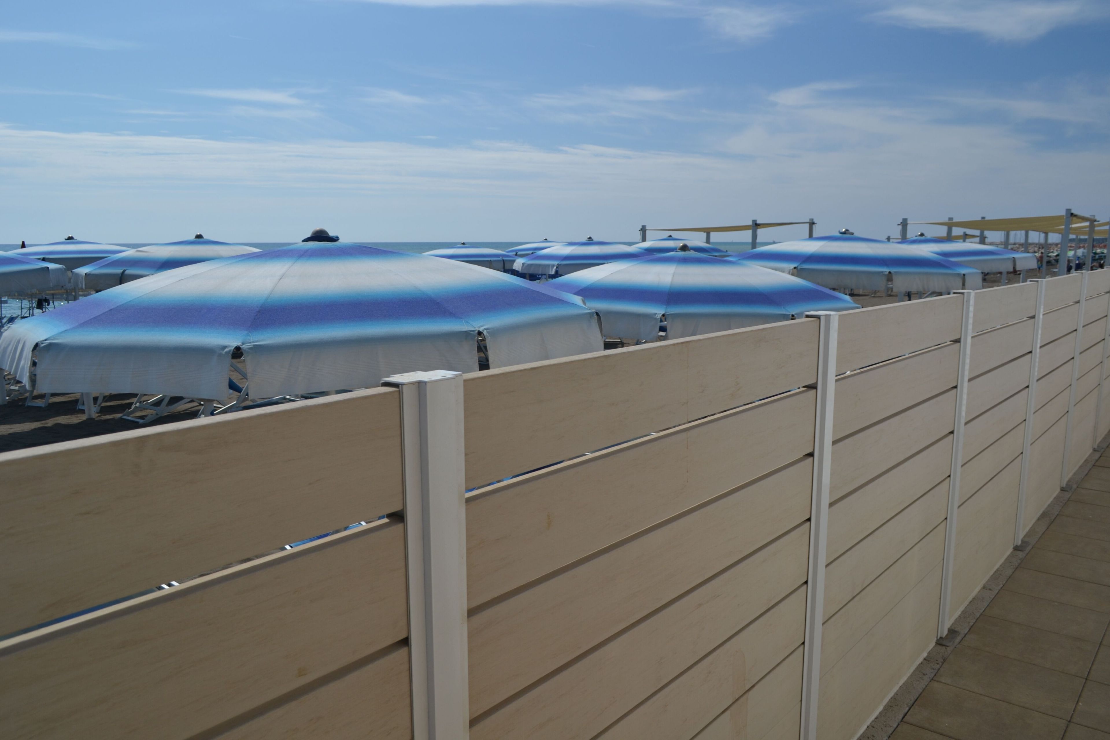 Композитные деревянные ограждения и ограждения Woodn Greenwood Woodn Versatilis ARCH-00028545 - Вид №4