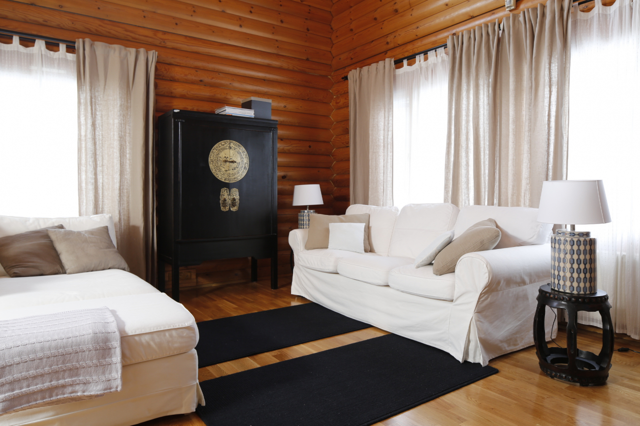 Шкаф распашной двухдверный черный "Гуй" ДОМАШНЯЯ ОБСТАНОВКА  017308 Черный Santreyd  - Вид №1