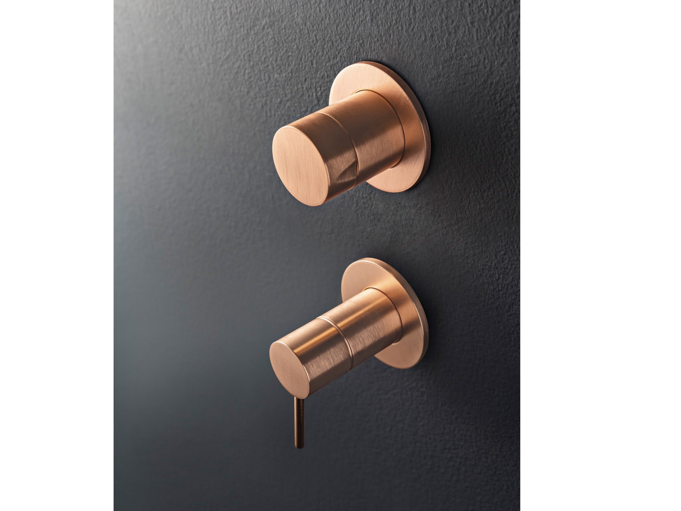 Латунный встраиваемый однорычажный смеситель для душа с 2 отверстиями Rubinetterie Treemme Up+ ARCH-00107809