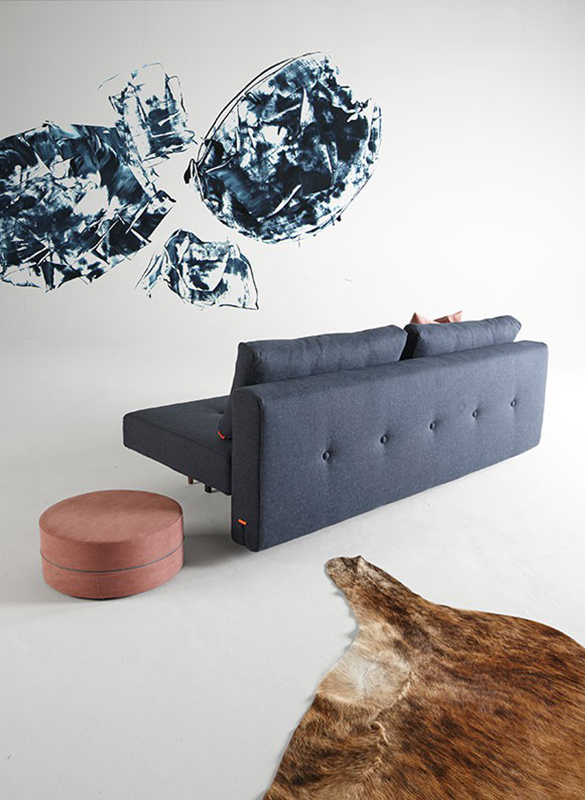 Диван Recast Plus с ножками из темного дерева и черной рамой, тёмно-синий Innovation Living RECASTPLUS515 - Вид №1