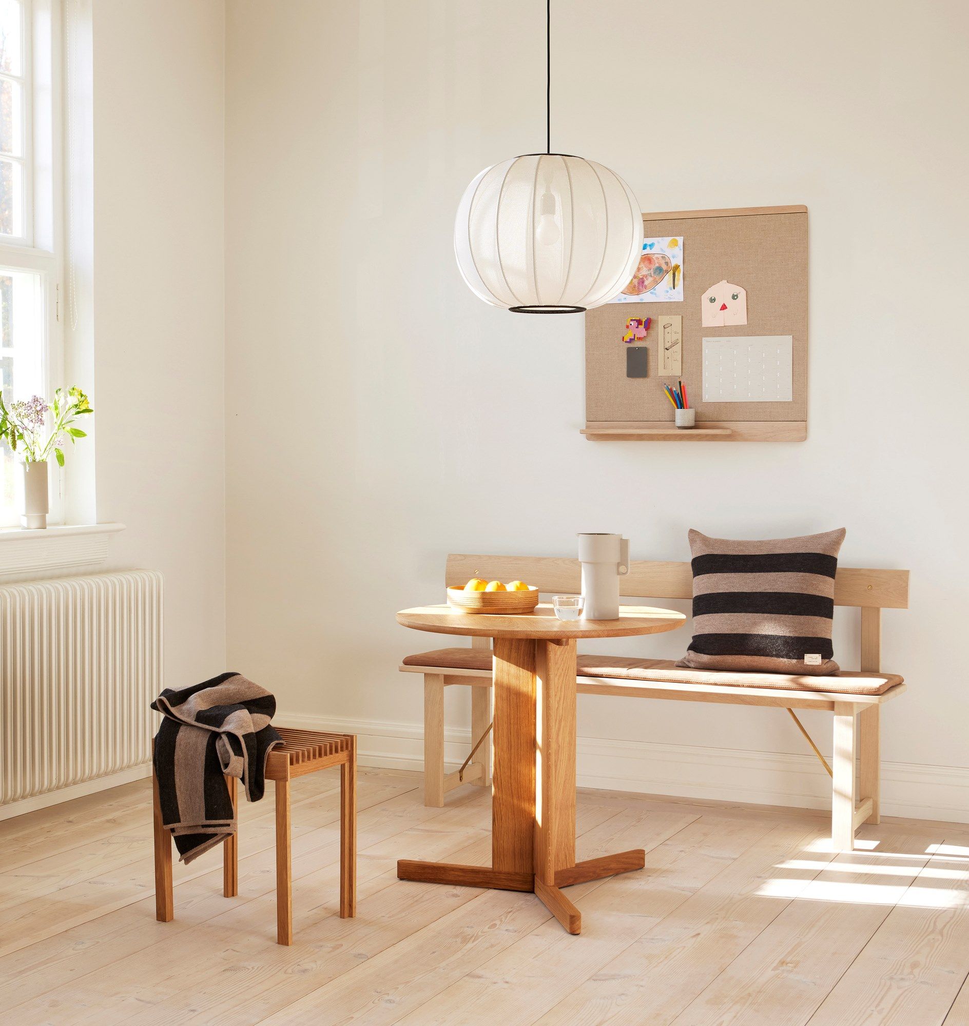 Полосатая квадратная подушка In Stock Form &amp ARCH-00094614 - Вид №1