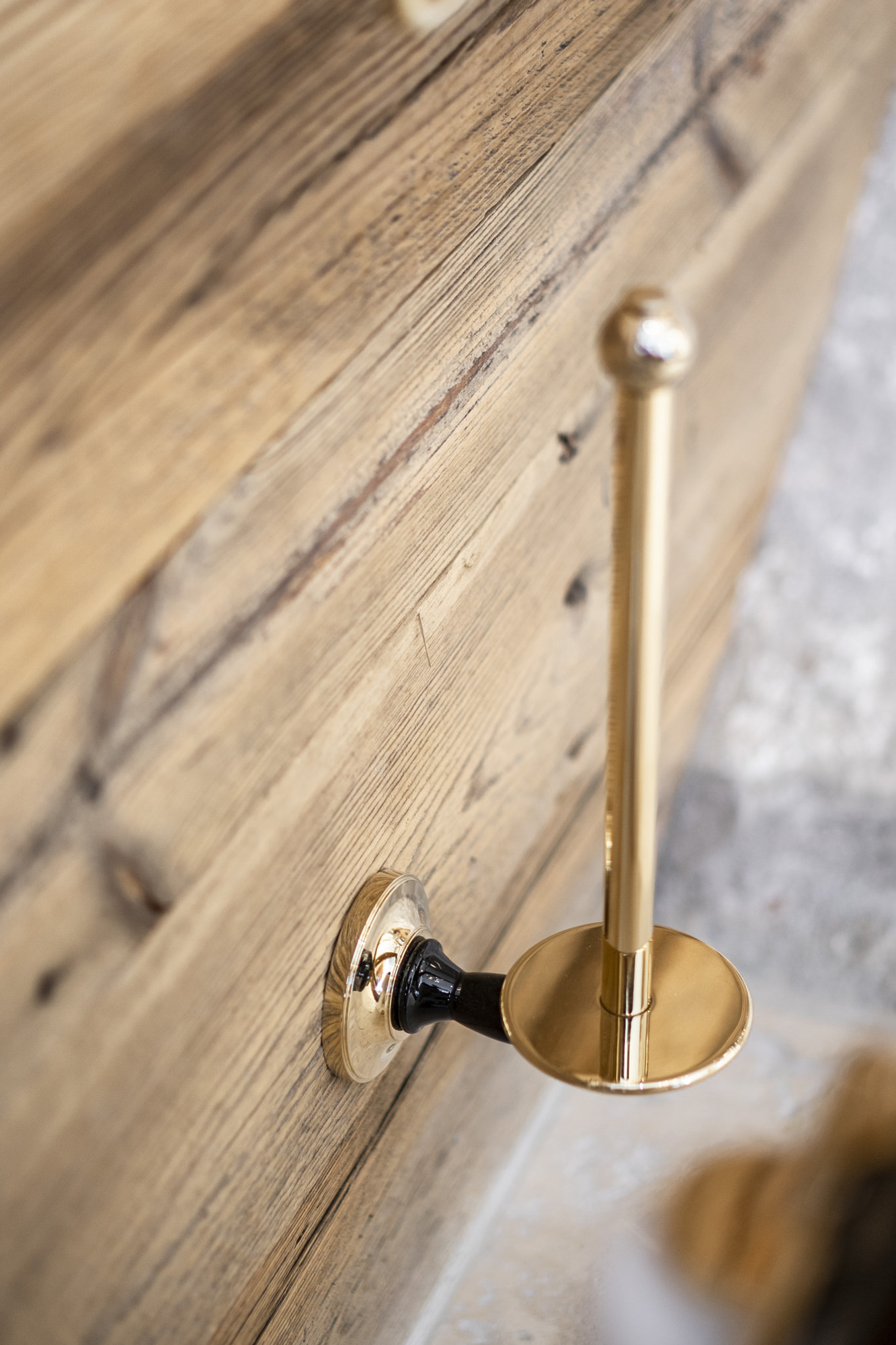 Traditional bathrooms Гантель в рулоне Extra-paper Tb663.nk Мессинг  - Вид №2