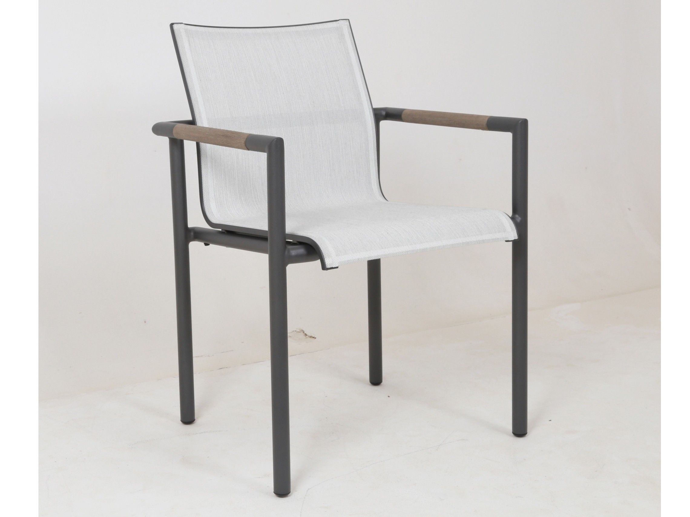 Штабелируемый стул с подлокотниками Les Jardins® Bastingage ARCH-00045126