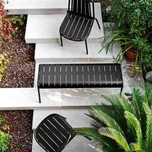 Садовая скамейка из листового металла