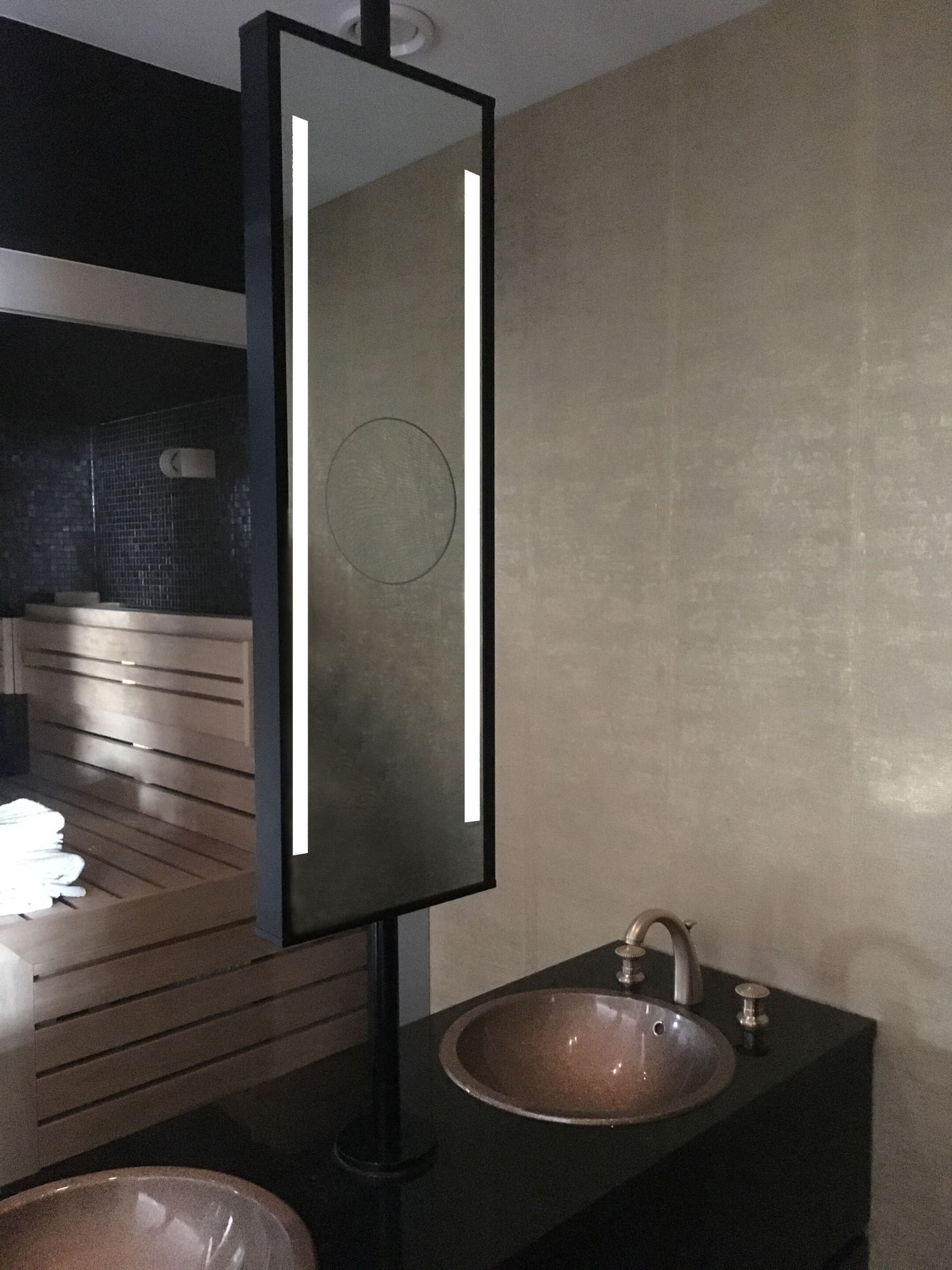 Прямоугольное вращающееся зеркало с рамкой Spekkio Turnable LED ARCH-00032519 - Вид №2