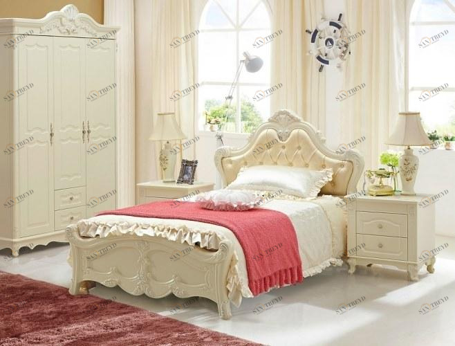 Arrediorg.it® Французская кровать из дерева с тафтинговым изголовьем Bella 978