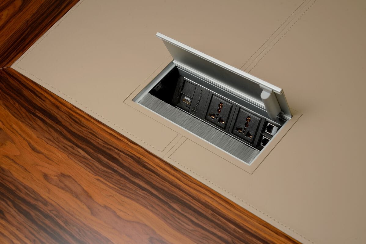 Прямоугольный стол для совещаний с системой люверсов i 4 Mariani PRESIDENT ARCH-00140462 - Вид №4