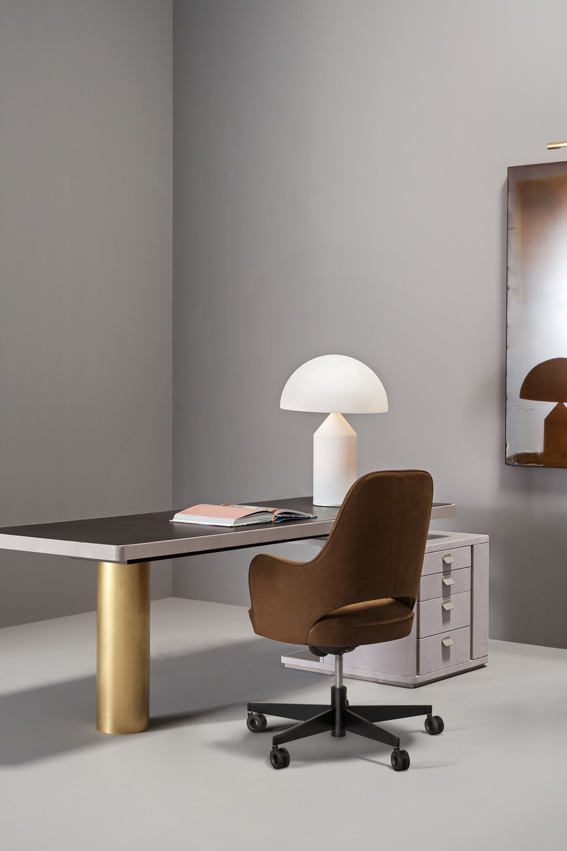 Мягкий операционный офисный стул с колесами с подлокотниками Baxter Colette ARCH-00049176 - Вид №1