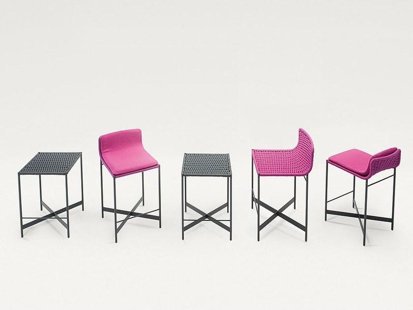 Paola Lenti Высокий садовый табурет из ткани Heron B45c - Вид №1