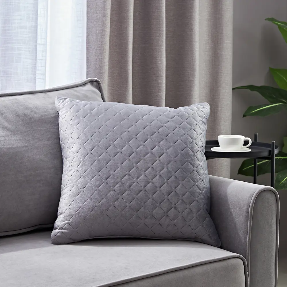 Santreyd Подушка Velvet Granit 3 — серый бархат в интерьере 88035576 STLM-1451045 - Вид №3