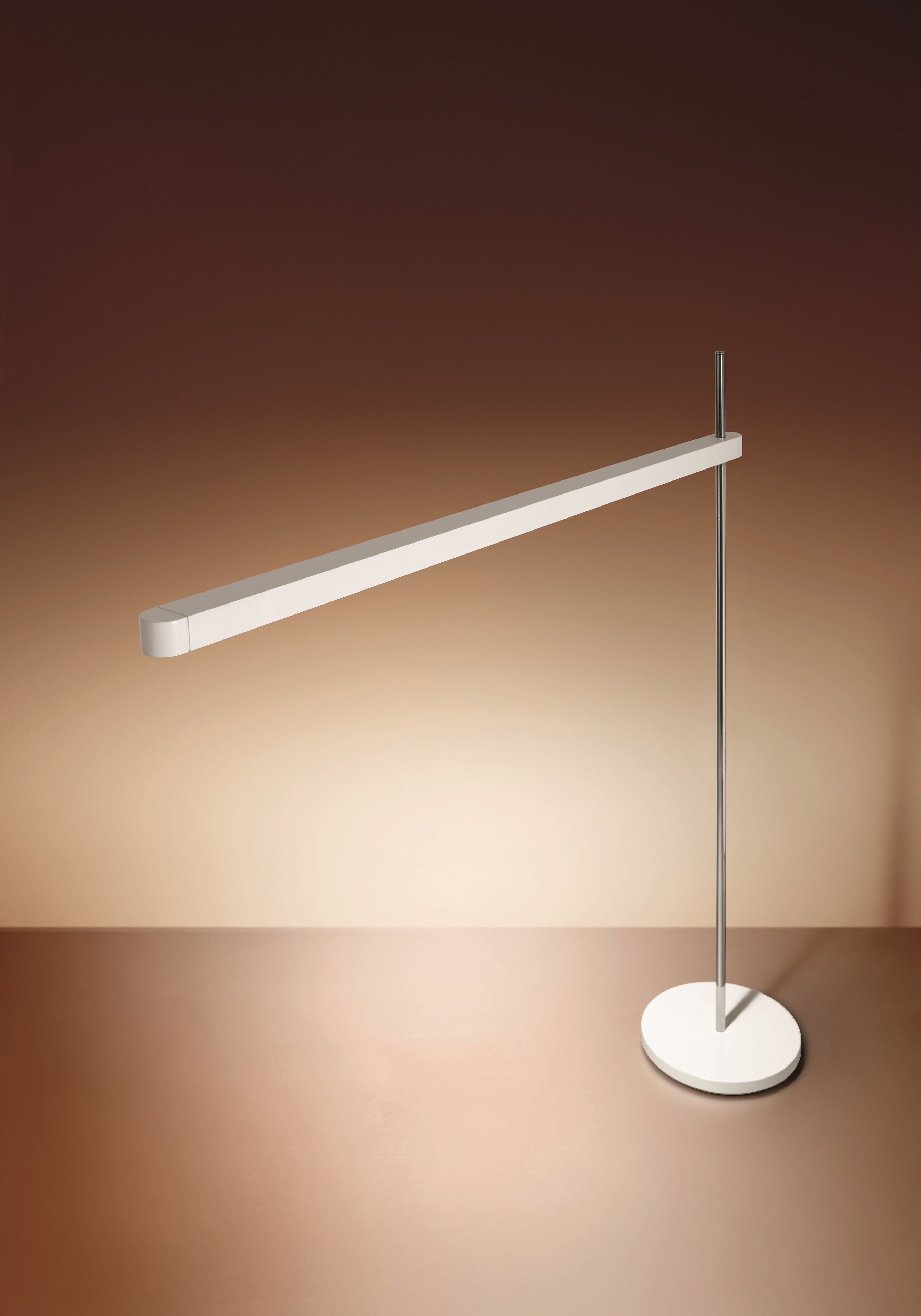 Вращающаяся регулируемая высота настольная лампа Artemide Talak Professional ARCH-00143087 - Вид №3