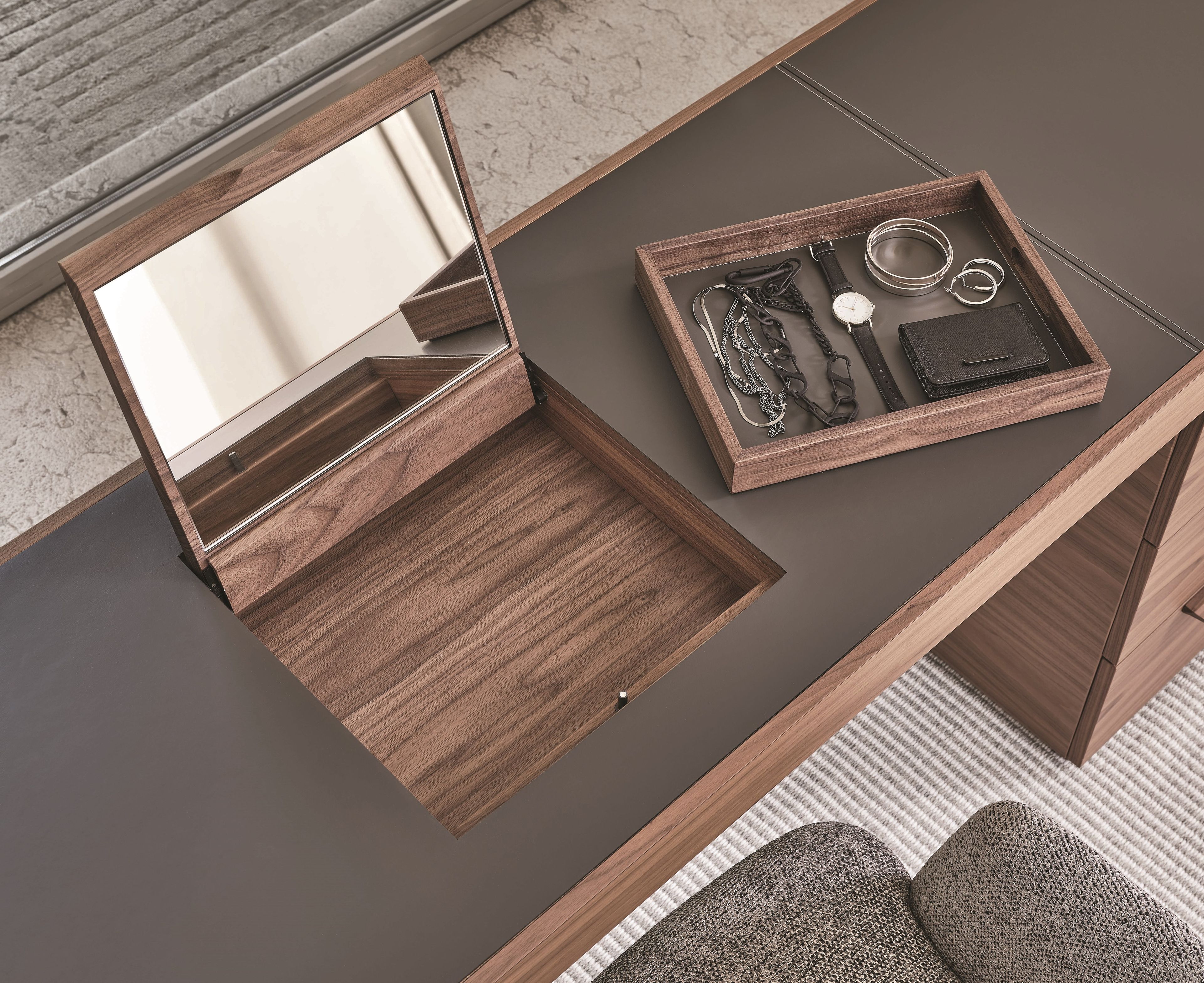 Шкаф для туалетных принадлежностей из массива дерева Porada Soul ARCH-00084759 - Вид №3