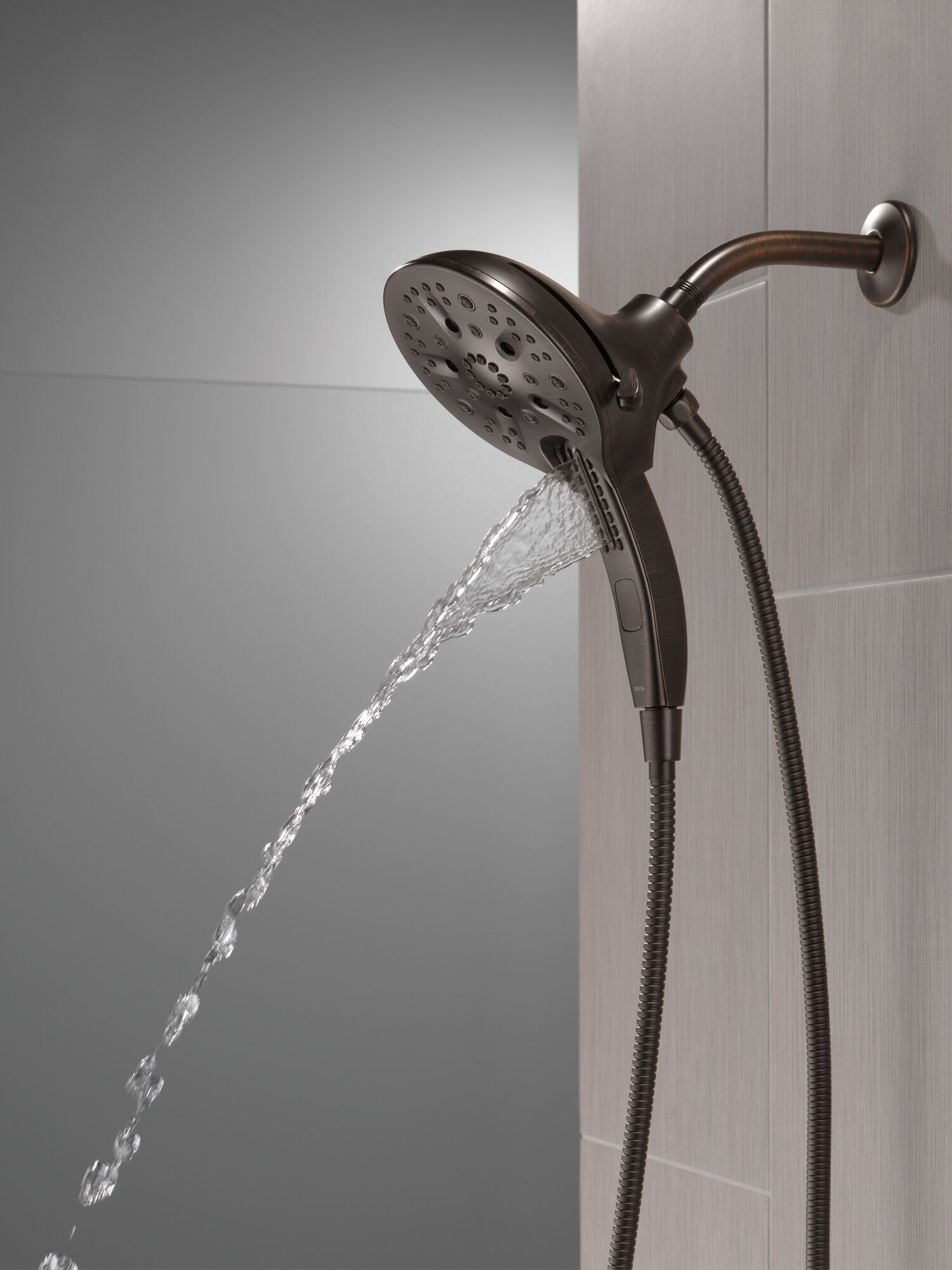 58620-RB25-PK In2ition® H2Okinetic® Душ два в одном с 5 настройками Delta Faucet Universal Showering Венецианская бронза  - Вид №15