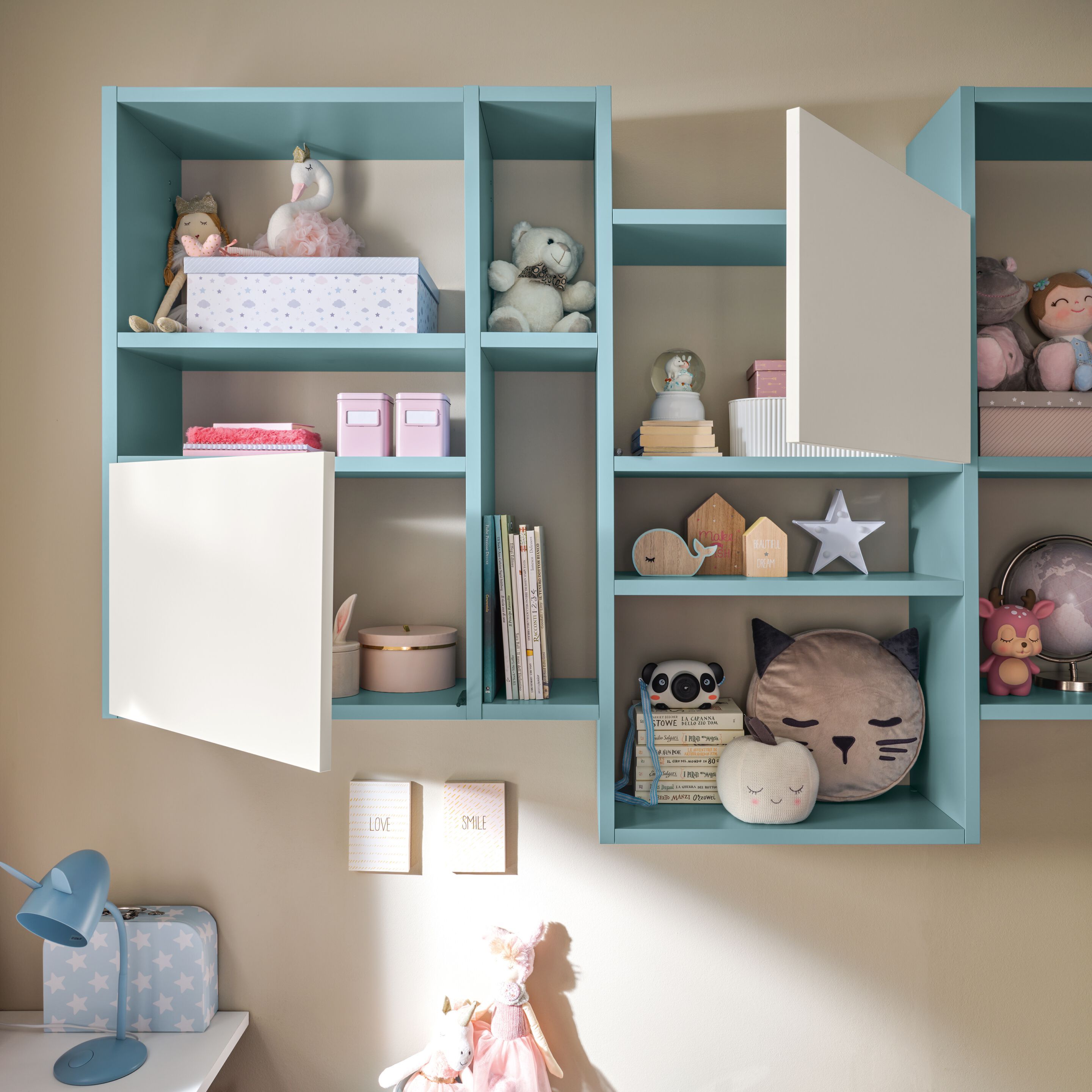 Палубная спальня с подвесными модулями Moretti Compact KC420 ARCH-00130840 - Вид №2