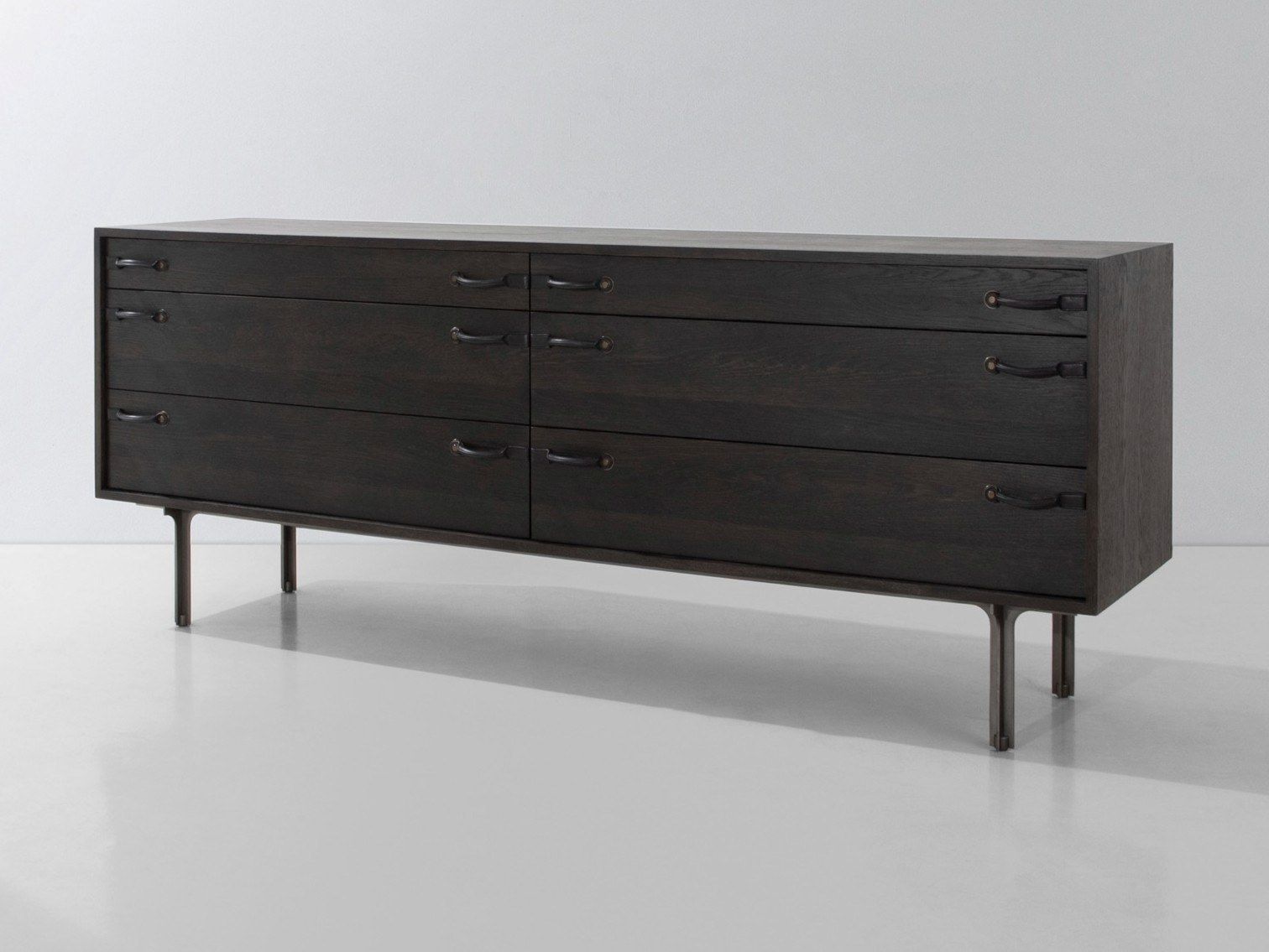 Комод из дуба District Eight тотализатор ARCH-00097061 - Вид №1